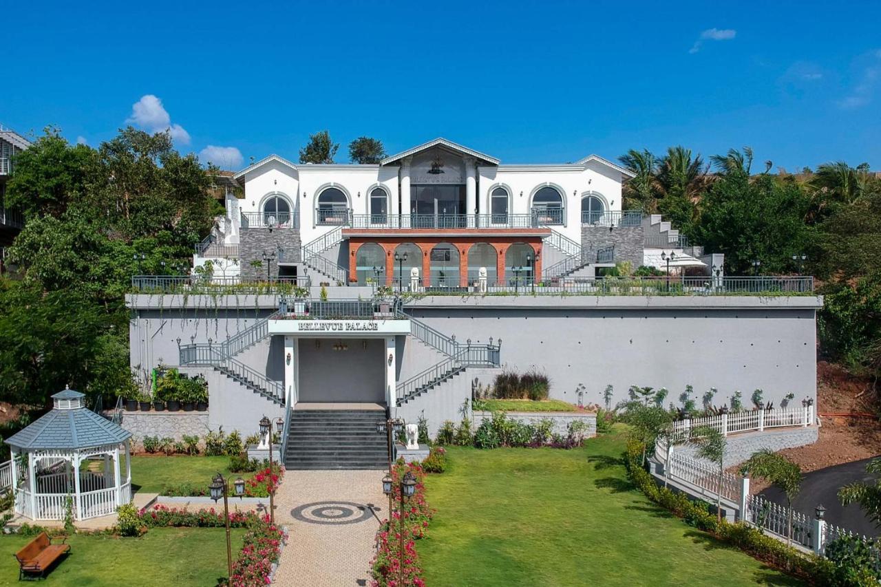 Bellevue Palace By Stayvista - Lavish Abode With A Pool, Landscaped Lawn, Gazebo & Adventure Activities ناسيك المظهر الخارجي الصورة